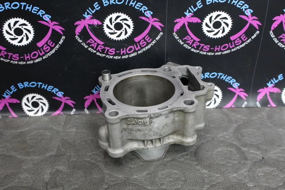 2004 Honda CRF250X JARRO DE FURO DE CILINDRO DO MOTOR 12100-KRN-670 - Imagem 1 de 4