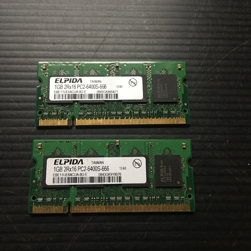 Pair of 1GB Elpida PC2-6400S-666 DDR2 Laptop RAM (EBE11UE6ACUA-8G-E) - Image 1 of 3