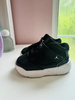 zapatos jordan bebé niño. Talla 6C Foto 1 de 4