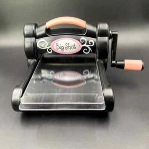 Sizzix Big Shot Manual Die Cutting And Embossing Machine Black And Pink -USED - Picture 1 of 1