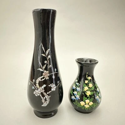 2 jarrones vintage - laca negra asiática sobre incrustación de abulón de madera y floral pintado a mano Foto 1 de 4