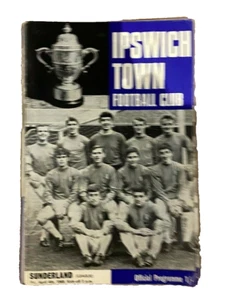 IPSWICH TOWN V SUNDERLAND - DIVISION 1 - 4.4.1969 - Bild 1 von 1
