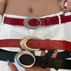 Cintura ecopelle con fibbia stella luna per donna uomo punk Y2K jeans strap wear - Foto 1 di 8