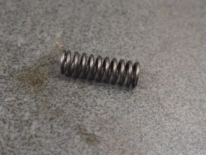 HONDA CJ250T 1975 24447-369-000 SPRING  NEUTRAL 9456 - Bild 1 von 4