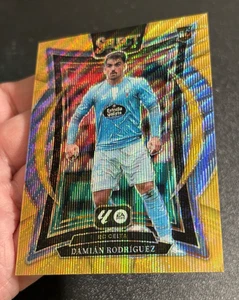 Damian Rodriguez 2024/25 Panini Select La Liga RC Gold Wave Refractor SSP /10 !! - Bild 1 von 2