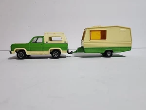 Majorette Chevy Blazer 4 x 4” y cámper 1:36 - 1970 diecast raro - Imagen 1 de 13