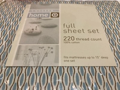2006 Target Modern Home Full Sheet Set 220 thread count - Image 1 of 4