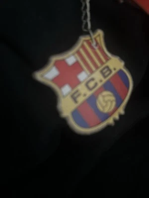 Llavero colgante con logotipo de metal del equipo de fútbol de Barcelona Llavero para aficionados Foto 1 de 4