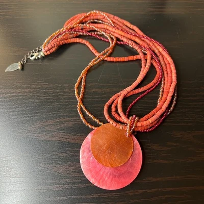 Coldwater Creek Multi Hilo Rosa Rojo Cuentas Collar Concha Disco Colgante Boho Foto 1 de 4