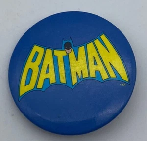 Vintage 1992 Batman Pin Pinback Collectible - Picture 1 of 2