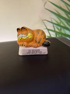 Vintage Enesco Garfield "Eat And Sleep" Figurine - Picture 1 of 3