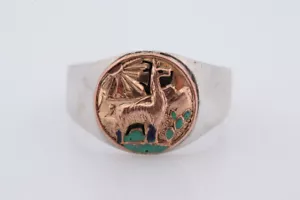 18k Heavy Signet ring. Aztec Mayan or Inca with Llama Alpaca Scenery Bust. - Picture 1 of 6