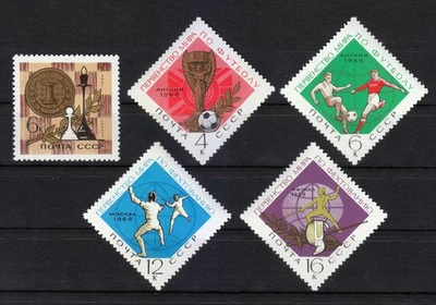 Rusia 1966 MNH Mi 3225-3229, Sc 3213-3217 Ajedrez, Fútbol, Esgrima ** - Imagen 1 de 2