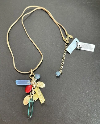 Collar largo de piedras con racimo colgante de cuero Chico’s LARGO $59,50 Foto 1 de 4