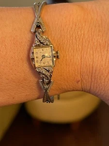 Vintage 14K Weißgold & Diamant 23 Jewel Bulova elegante Damenuhr - Preisvorschlag machen - Bild 1 von 12