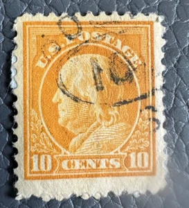 Estampilla original de Franklin de 1922 de Estados Unidos de 10¢ Yel Scott #497 - Imagen 1 de 2