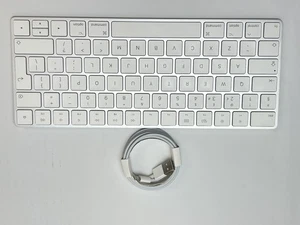 Teclado mágico inalámbrico Apple OEM británico MLA22LLA, grado C - Imagen 1 de 7