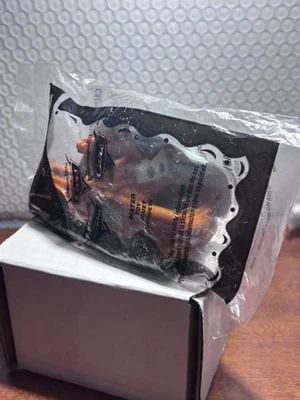 2006 Cars Mater # 2 麦当劳快乐餐玩具全新带盒 — 第 1/2 张图片