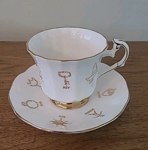 Vintage Red Rose Tasse Glück Teetasse und Untertasse, Taylor & Kent Bone China - Bild 1 von 6