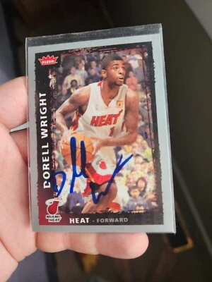 Fleer Dorell Wright #100 autografiado 2008-09. Miami Heat. Coche. 1st Rd Pick! Foto 1 de 4