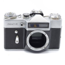 Krasnogorsk Zenit E Camera Body SLR 35mm Film with M42 Mount c. 1965-81