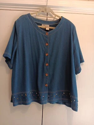 Camisa De Colección Koret City Azul Denim Botón Azul Manga Corta Scoop Embellecida 24W Foto 1 de 4