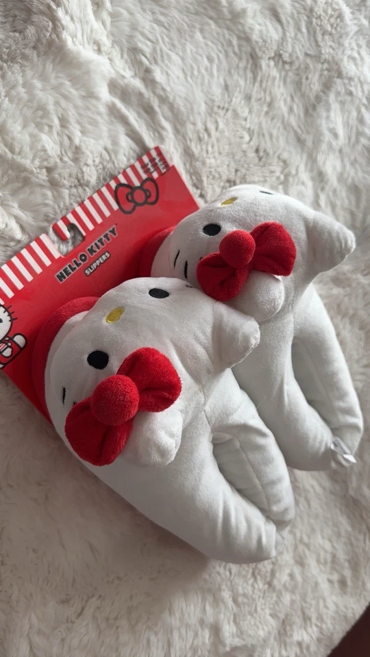 Zapatillas Hello Kitty Hinchadas Rojo y Blanco AGOTADAS Foto 1 de 3