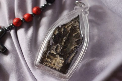 Antiguo amuleto de Buda de bronce tailandés 200-300 años de antigüedad súper raro único en su clase Foto 1 de 4