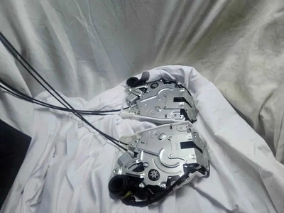 Par de cerraduras de puerta corredera izquierda + derecha Toyota Sienna 2011-2017 6930008021 Foto 1 de 4