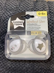 Tommee Tippee Orthodontic Pacifiers 0-6mo 2 Pack New Woodland Stars - Picture 1 of 3