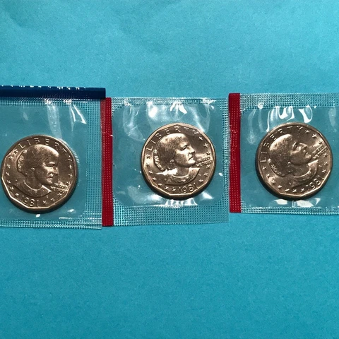 1981  P D S Susan B Anthony Dollar Coins Mint Cello  Unc   FREE SHIP Cover