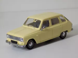 1/43 NOREV RENAULT R6 Phase 1 Berline 1969 - PRESS custom card Box - Bild 1 von 3
