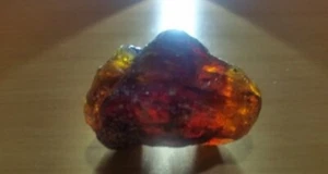 Grosser Bernstein ECHT 38 Karat Natur-Rohstein Amber 7,64 g 35x28x18 Einschlüsse - Bild 1 von 7