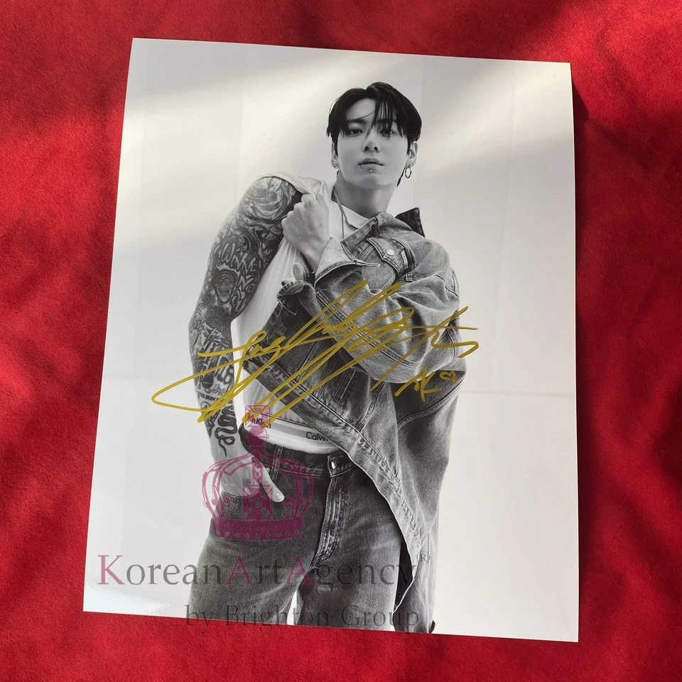 BADERSTREET UG JUNG KOOK (BTS) × CALVIN KLEIN Holiday 2025 Campaign 10″ Autograph – Limited Edi