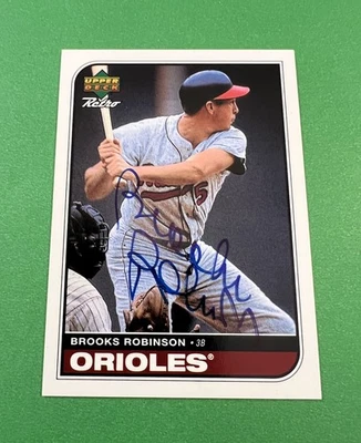AUTÓGRAFO BROOKS ROBINSON - 1998 CUBIERTA SUPERIOR RETRO SIGNO DE LOS TIEMPOS - LEYENDA DE LOS ORIOLES Foto 1 de 2