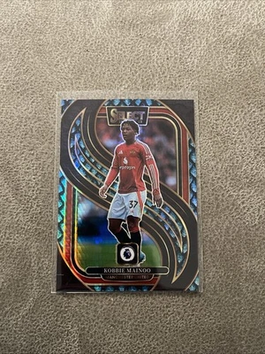 Kobbie Mainoo Dragon Scale Manchester United 10/48 Panini Select - Image 1 of 2