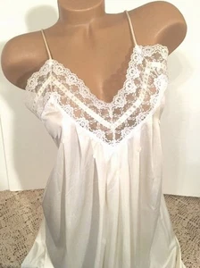 BARBIZON weiches ELFENBEIN LANGES KLEID vernachlässigt, 100 % NYLON Tuch CHANTILLY SPITZE Braut - Bild 1 von 1