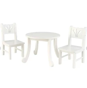 NUOVO SET SEDIA DA TAVOLO KIDKRAFT BIANCO PER BAMBOLA 18" SET BAMBOLA - Foto 1 di 5
