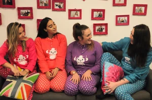 Women's Fleece Soft Pyjama Set Warm Long Sleeve Dots Christmas gift  UK 8-18 - Picture 1 of 4