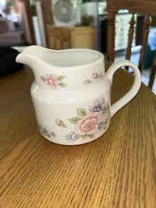 Vintage 1989 F.T.D.A. Especially For You! 16 oz Floral Pitcher - Picture 1 of 3