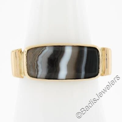 Anillo vintage de oro amarillo de 18k con bandas alargadas de ágata doblado sobre hombros Foto 1 de 4