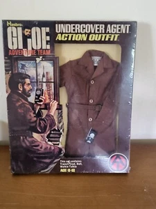 VINTAGE GI JOE 1964 ADVENTURER TEAM UNDERCOVER AGENT ON CARD EXCELLENT - Picture 1 of 4