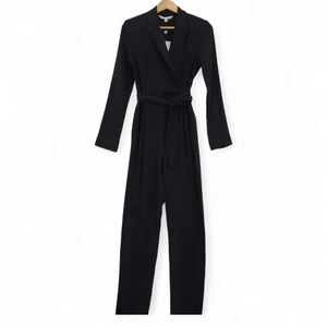 Fenn Wright Manson Jumpsuit 8 Black Viscose V-Neck Belt New Womenswear- Preloved - Picture 1 of 24