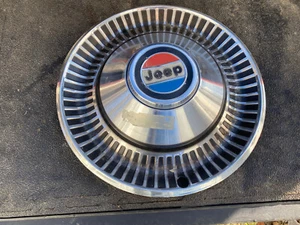 1974 1979 Jeep 15” Hubcap Wagoneer CJ 1975 1976 1977 1978 NOS - Picture 1 of 6