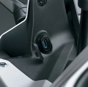 2024-2025 Genuine Suzuki GSX-8R USB Type-A Socket 39100-25820 - Picture 1 of 2