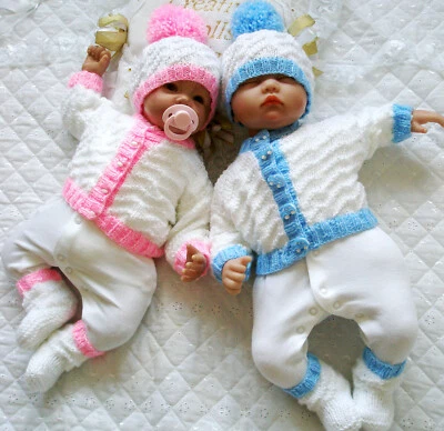 CREATIVE DOLLS DESIGNS Dk Baby easy Knitting Pattern Cardigan Hat Boots 0-3 Months 17 to 22 Inch Doll