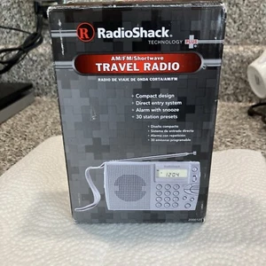 Radio Shack 20-125 AM/FM/SW Shortwave Portable Travel Radio Tested Works Great - Picture 1 of 23