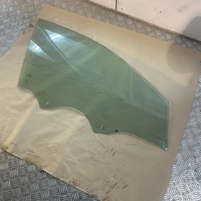 VW Golf Mk8 20-24 O/S Drivers Right Front Door Glass Window 5H4845202A - Image 1 of 4