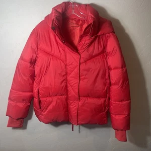 BCBGeneration Red Lg Puffer Jacket Zip/Snap Zip Off Hood Nuovo con etichette - Foto 1 di 10