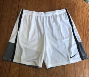 NWT Men's Nike Dri-Fit Hybrid 9” Shorts DM5944-100 Size 2XL White FREE SHIP - Picture 1 of 5